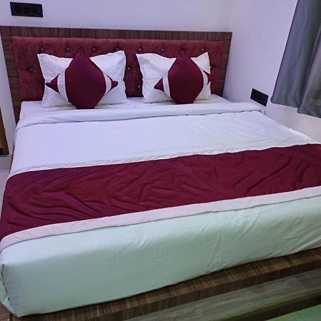 Hotel Shri Sai International, Sitamarhi Dumra Extérieur photo