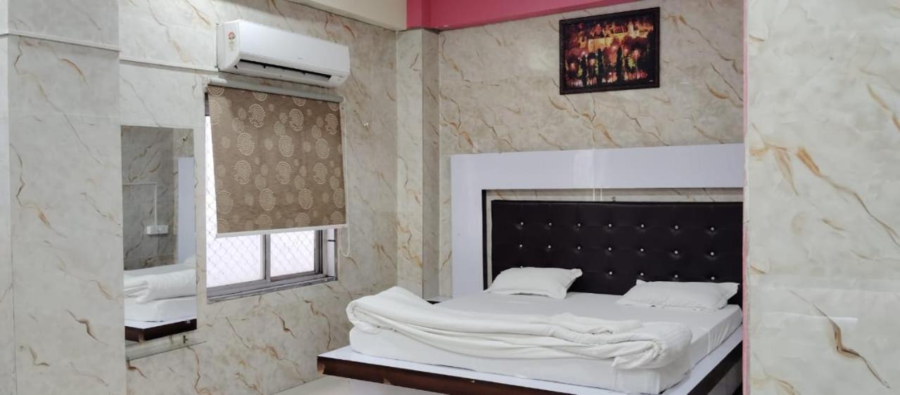 Hotel Shri Sai International, Sitamarhi Dumra Extérieur photo