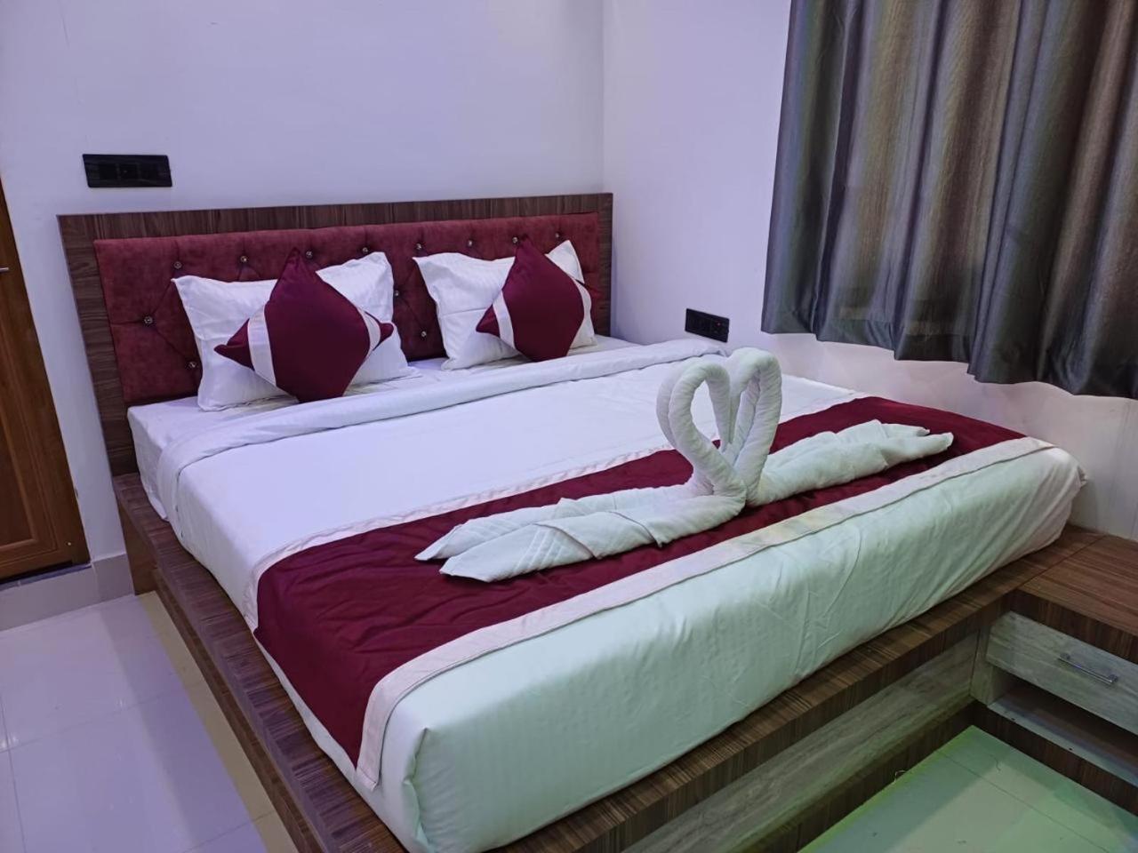 Hotel Shri Sai International, Sitamarhi Dumra Extérieur photo